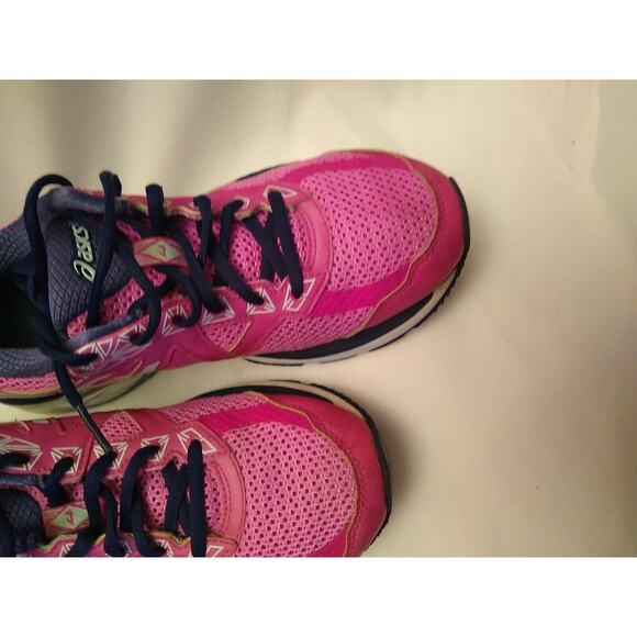 Asics GT-2000 5 Running Athletic Shoes Pink T656N Women’s - Size 8 - Picture 2 of 8